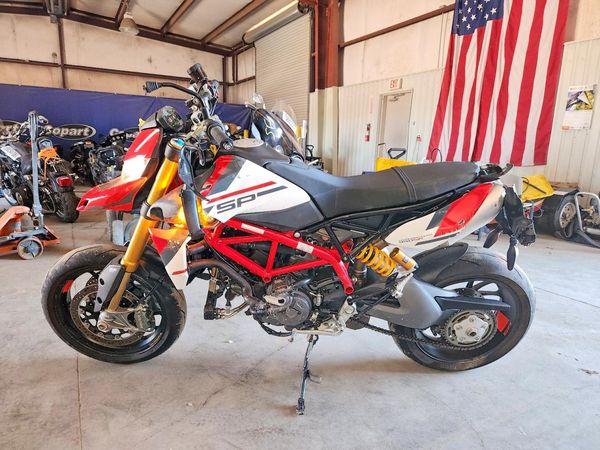 2025 DUCATI HYPERMOTARD