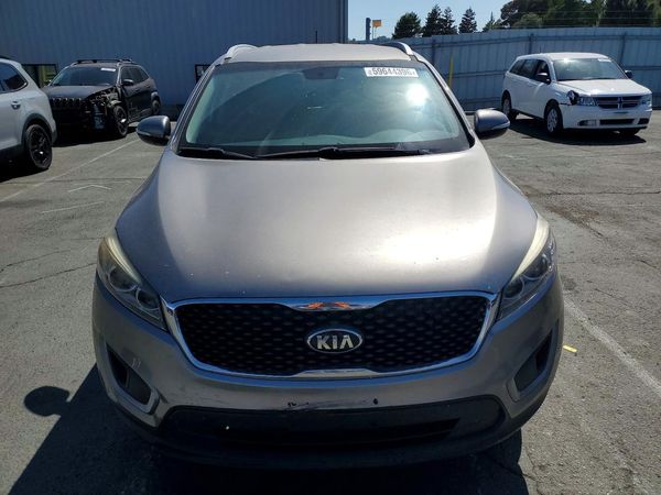 2017 KIA SORENTO L, LX