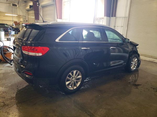 2017 KIA SORENTO L, LX