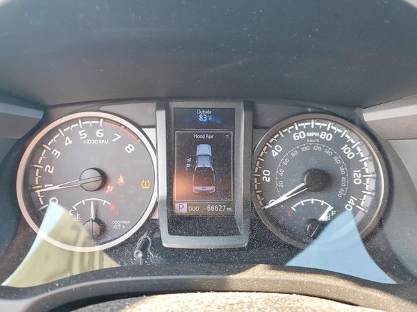 2019 TOYOTA TACOMA SR5