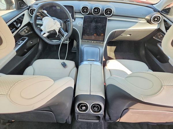2024 MERCEDES-BENZ C C300