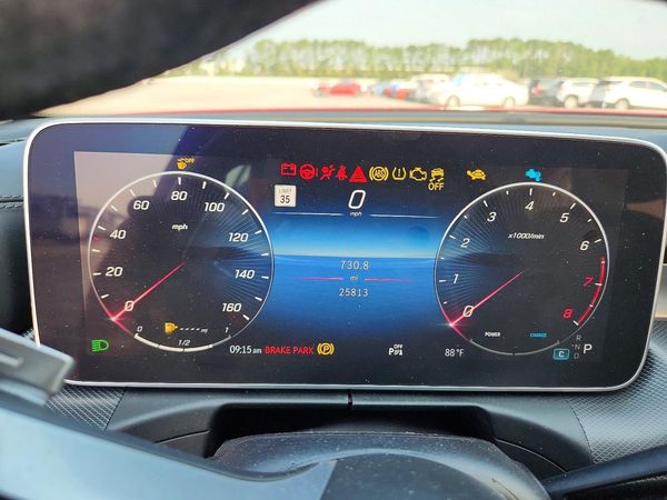 2024 MERCEDES-BENZ C C300