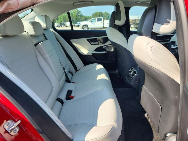 2024 MERCEDES-BENZ C C300