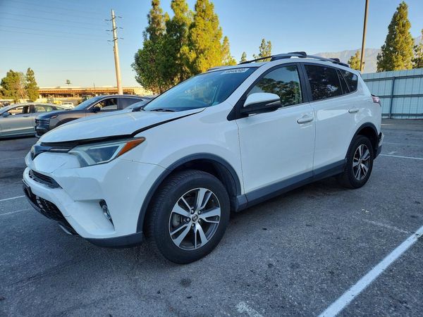 2018 TOYOTA RAV4 Adventure/XLE