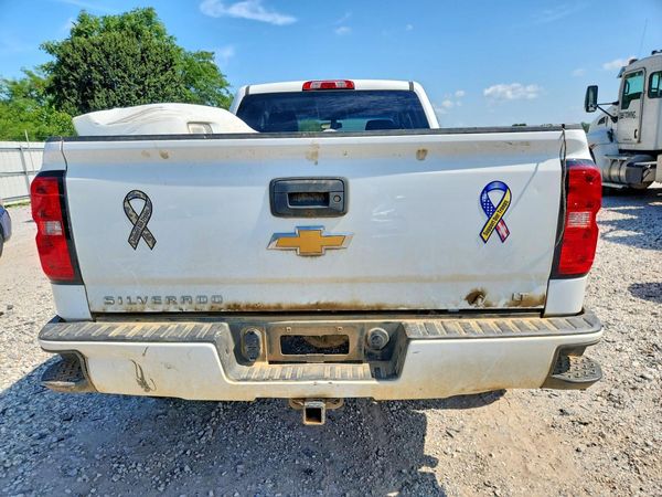 2017 CHEVROLET SILVERADO LT — DIRR