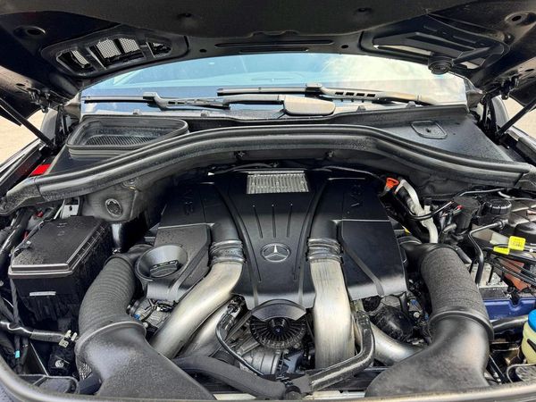 2015 MERCEDES-BENZ GL GL550 4MATIC