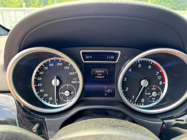 2015 MERCEDES-BENZ GL GL550 4MATIC