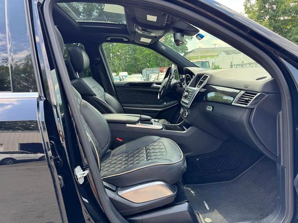 2015 MERCEDES-BENZ GL GL550 4MATIC