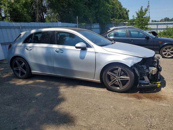 2019 MERCEDES-BENZ A