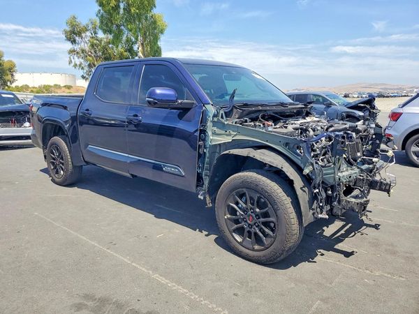 2025 TOYOTA TUNDRA