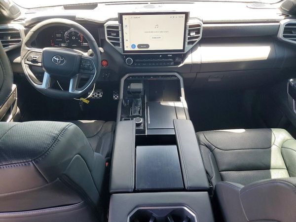 2025 TOYOTA TUNDRA