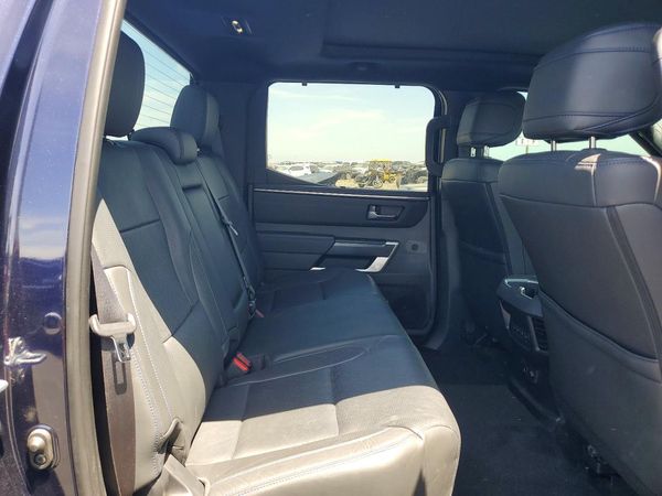 2025 TOYOTA TUNDRA