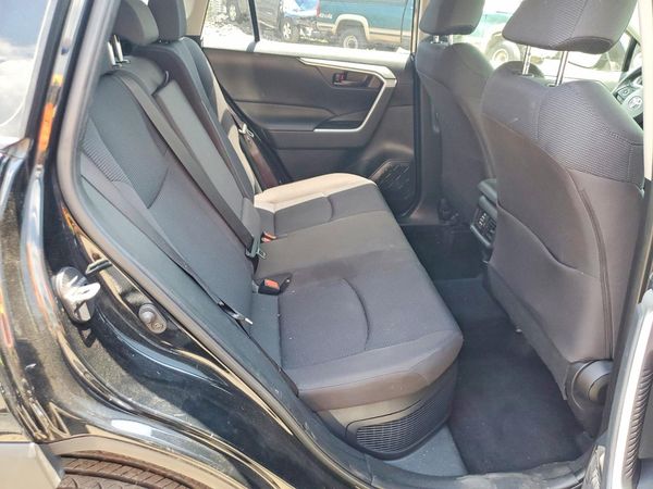 2023 TOYOTA RAV4 LE