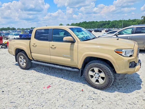 2017 TOYOTA TACOMA