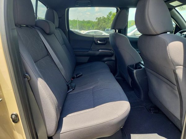 2017 TOYOTA TACOMA