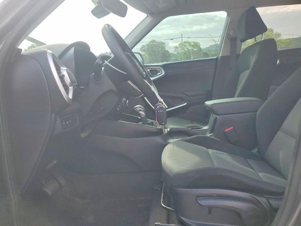 2025 KIA SOUL LX, S
