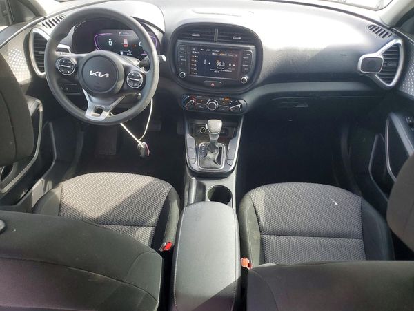 2025 KIA SOUL LX, S
