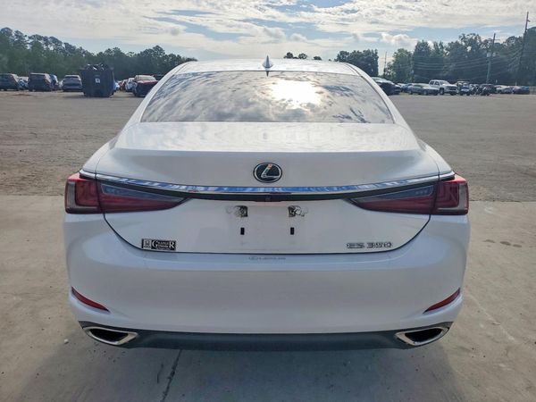 2019 LEXUS ES 350