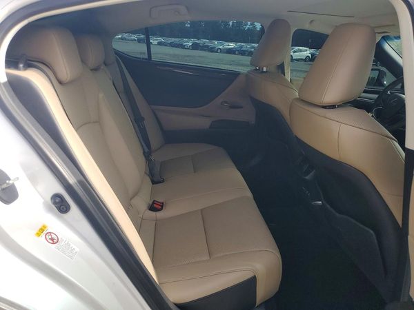 2019 LEXUS ES 350