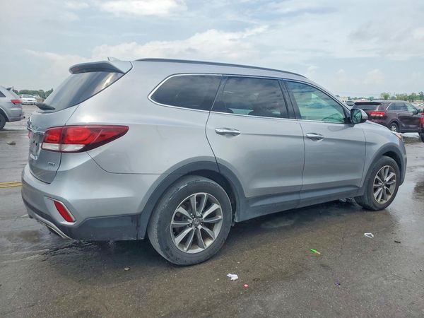 2018 HYUNDAI SANTA FE SE Base
