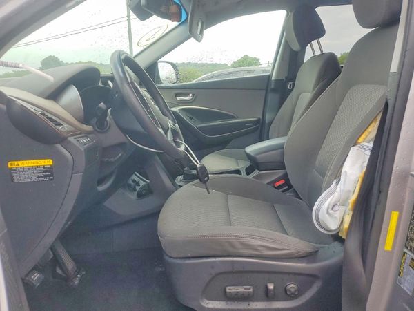 2018 HYUNDAI SANTA FE SE Base