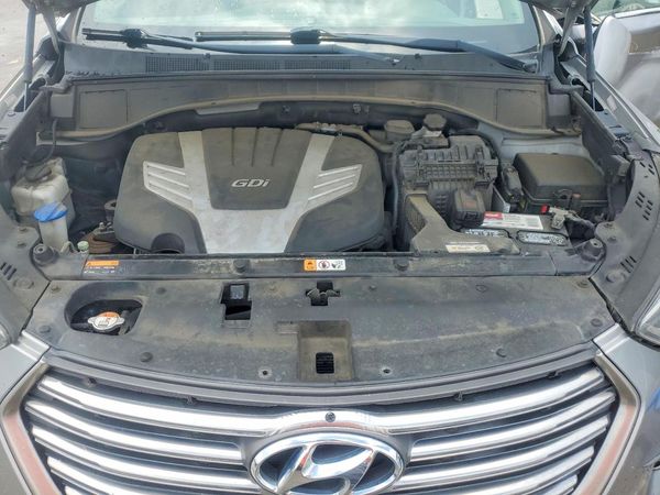 2018 HYUNDAI SANTA FE SE Base