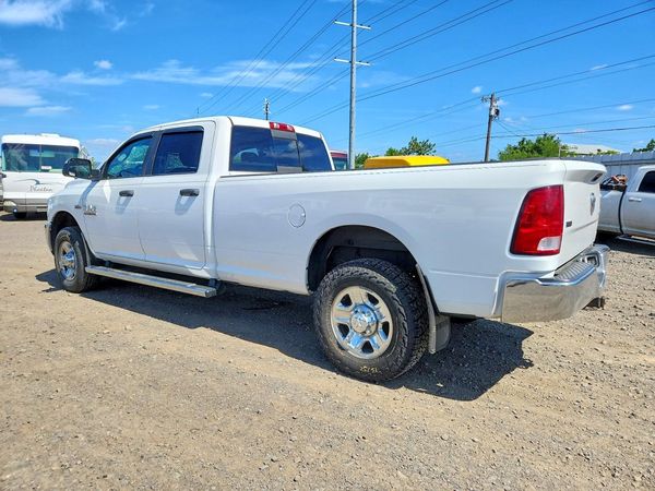2014 RAM 3500 SLT CREW CAB 4X4