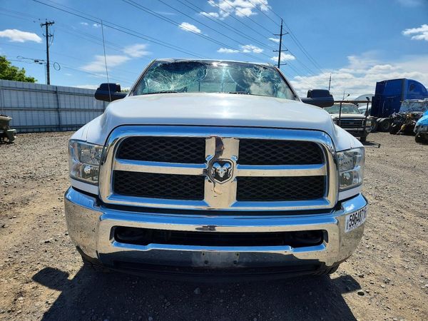 2014 RAM 3500 SLT CREW CAB 4X4