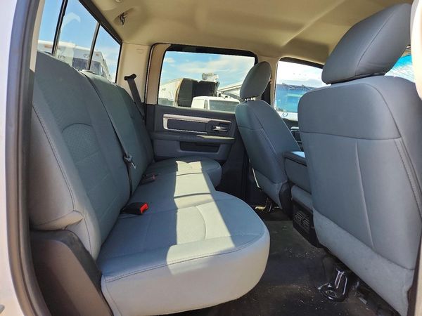 2014 RAM 3500 SLT CREW CAB 4X4