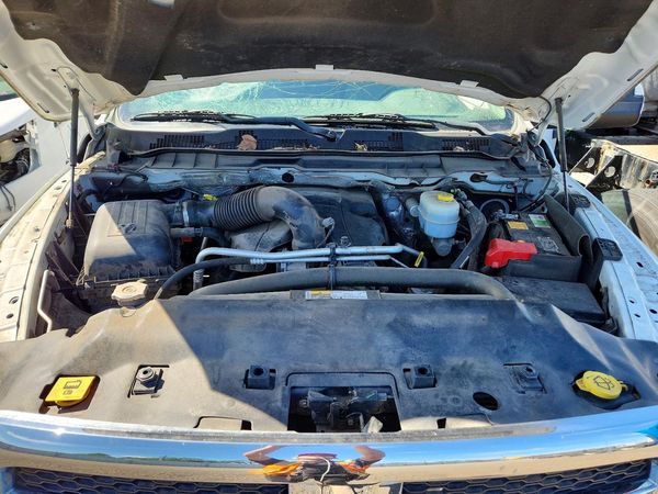 2014 RAM 3500 SLT CREW CAB 4X4