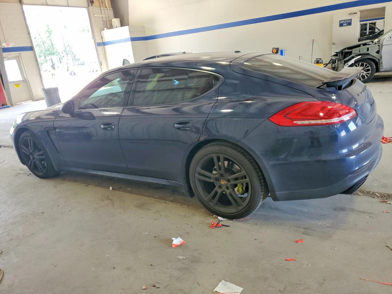 2015 PORSCHE PANAMERA Base (2WD), 4 (4WD)