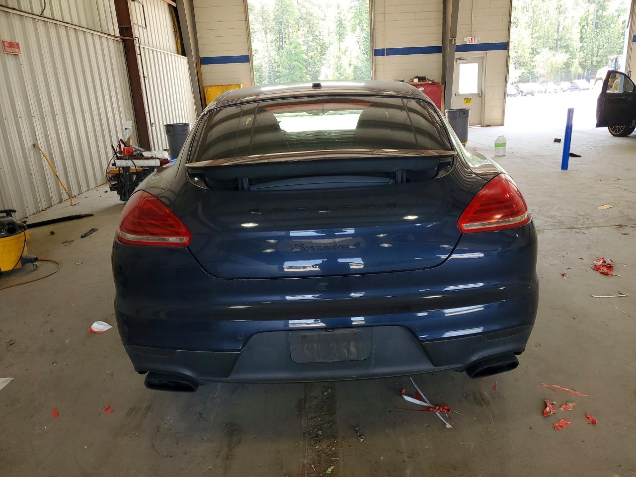 2015 PORSCHE PANAMERA Base (2WD), 4 (4WD)