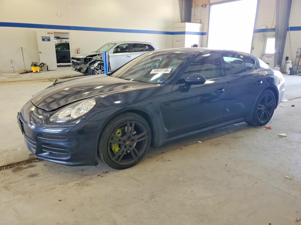 2015 PORSCHE PANAMERA Base (2WD), 4 (4WD)