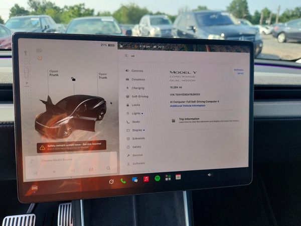 2026 TESLA MODEL Y