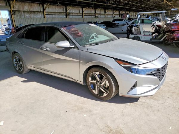 2023 HYUNDAI ELANTRA