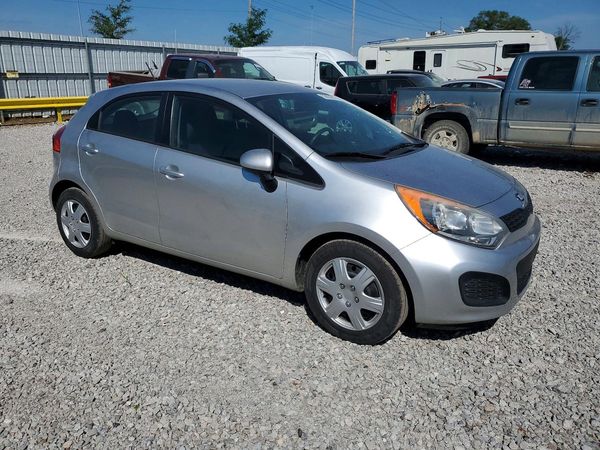 2015 KIA RIO GL - Middle-low