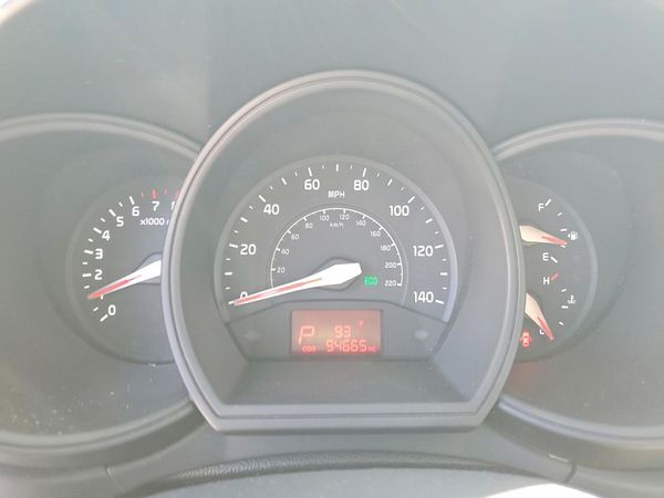 2015 KIA RIO GL - Middle-low