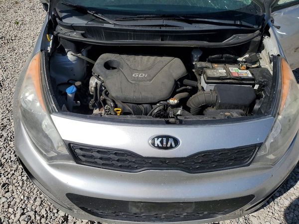 2015 KIA RIO GL - Middle-low