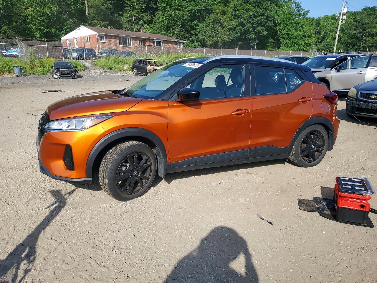 2024 NISSAN KICKS SV