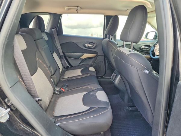 2017 JEEP CHEROKEE SPORT 4X4