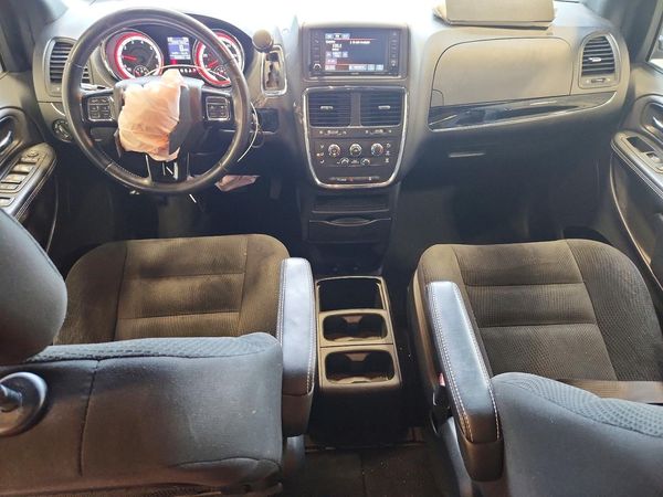 2019 DODGE GRAND CARAVAN SE