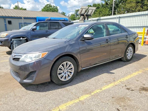 2013 TOYOTA CAMRY