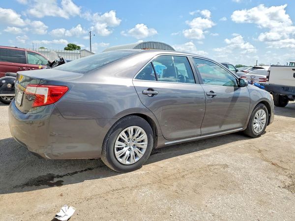 2013 TOYOTA CAMRY