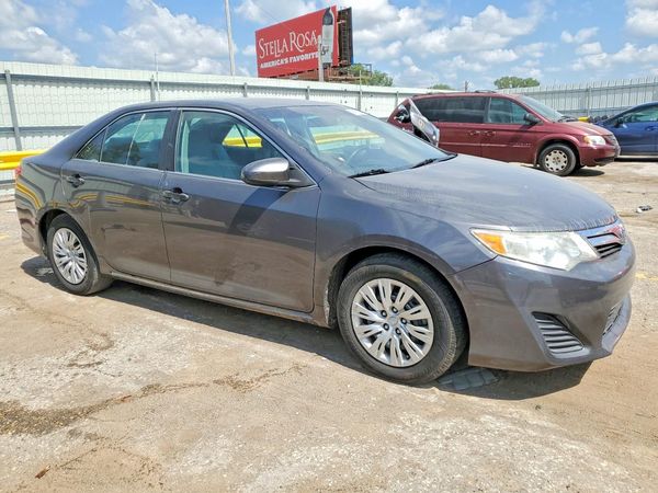 2013 TOYOTA CAMRY