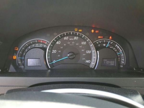 2013 TOYOTA CAMRY