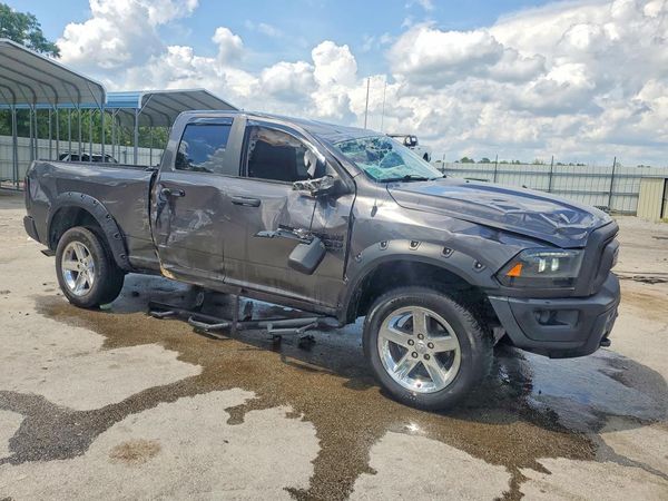 2020 RAM 1500 CLASSIC SLT