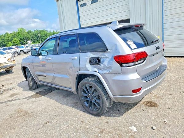 2020 JEEP GRAND CHEROKEE LAREDO 4X2