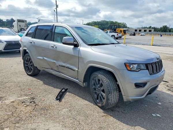 2020 JEEP GRAND CHEROKEE LAREDO 4X2