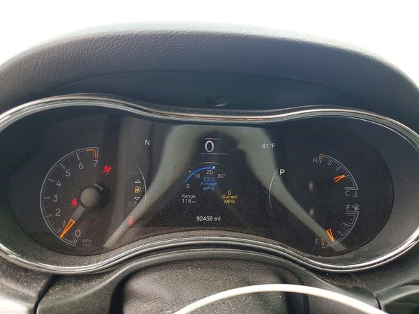 2020 JEEP GRAND CHEROKEE LAREDO 4X2