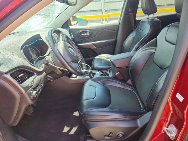 2019 JEEP CHEROKEE LATITUDE PLUS 4X4